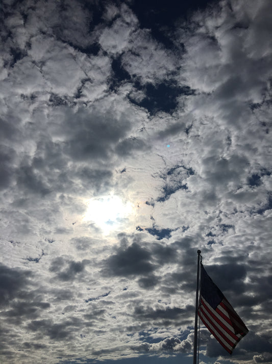 Cloudy Flag (4000)